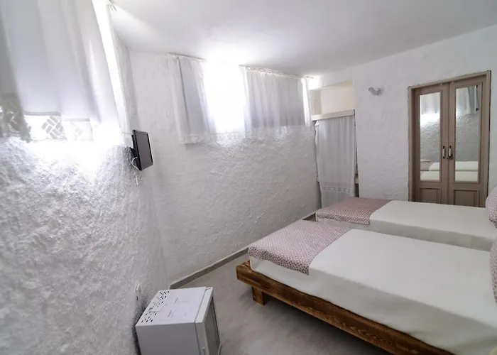 Szálloda Kozanogluhan Butik Ciftlikkoyu