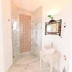 Kozanogluhan Alacati Hotel Alacati