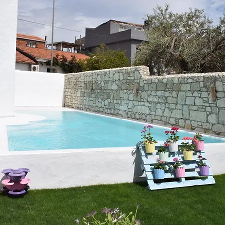 Kozanogluhan Alacati 3* Alacati